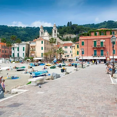 Goccia Di Mare 50m From The Sea - Happy Apartment Alassio